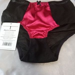 Red black knickers M nwt